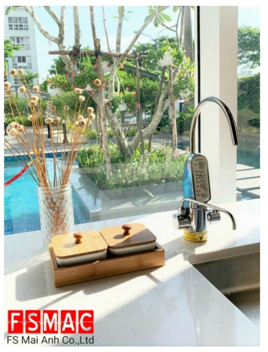 Máy lọc nước tạo kiềm Cleansui Eu301